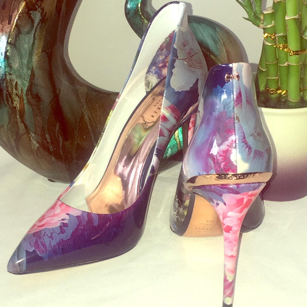 Ted Baker Posie print pump